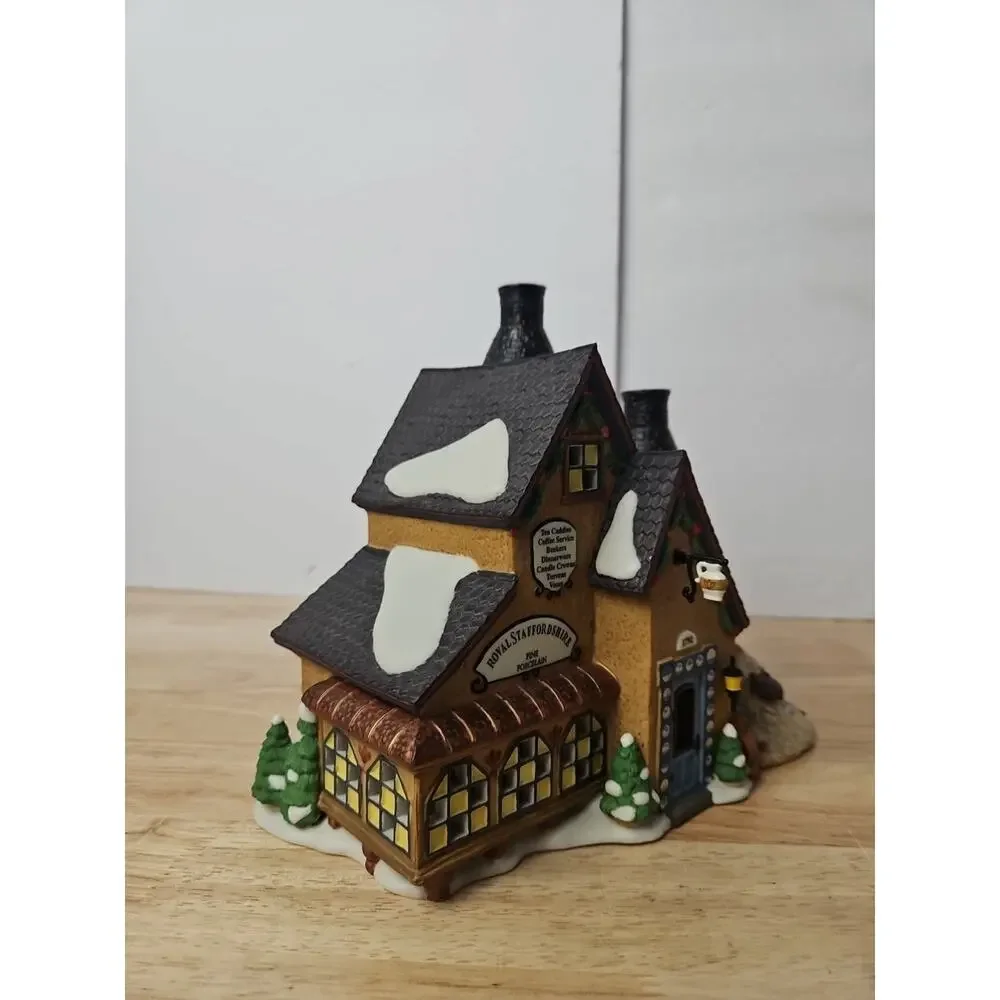 Dept 56 Dickens Village Series Royal Staffordshire Porcelains #58481 Box & Light